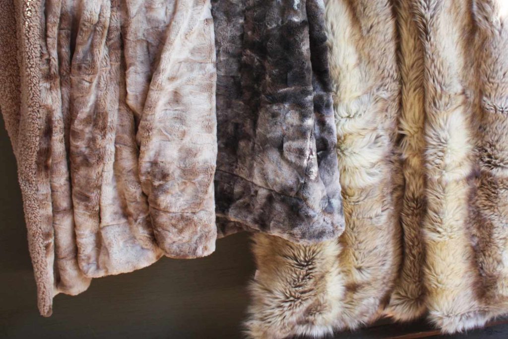 Why is a Faux Fur Blanket the Ultimate Winter Option?1