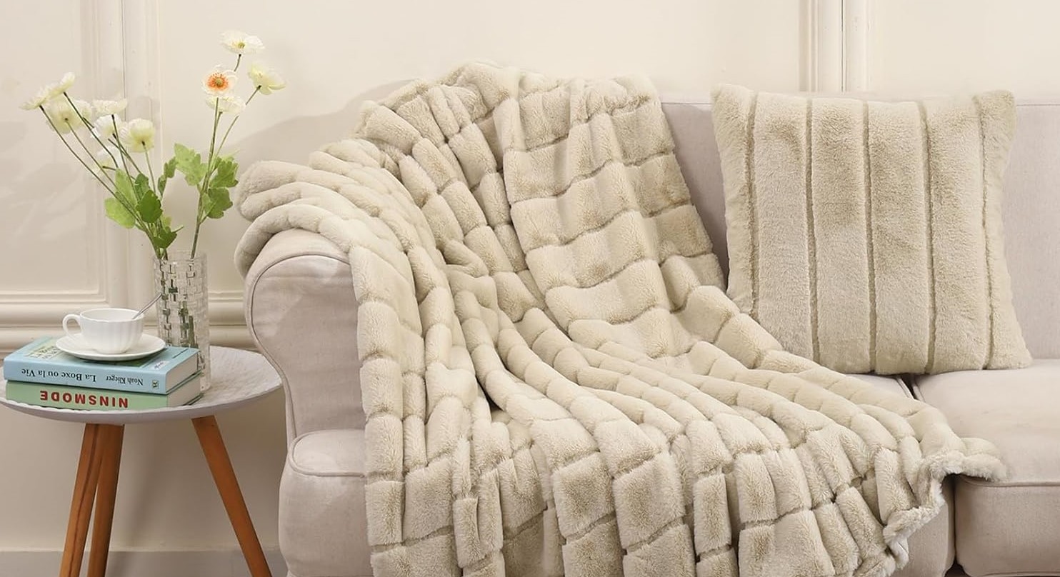 faux fur blanket-rabbit fur blanket